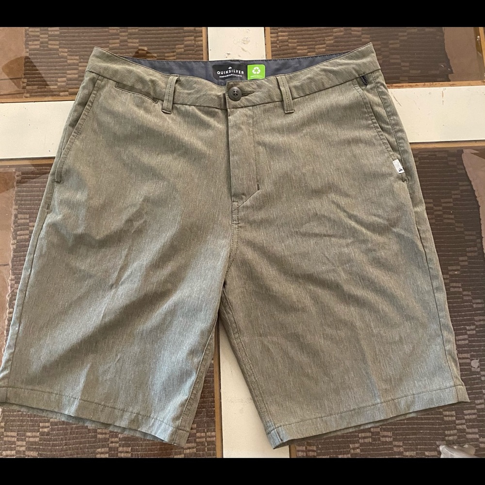 Quicksilver amphibian shorts size 31